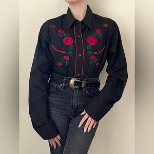 Vintage Black Western Rose Embroidered Rodeo Button Up Blouse